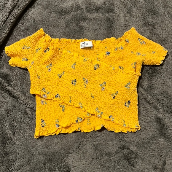 Hollister Crop Top - Picture 1 of 2